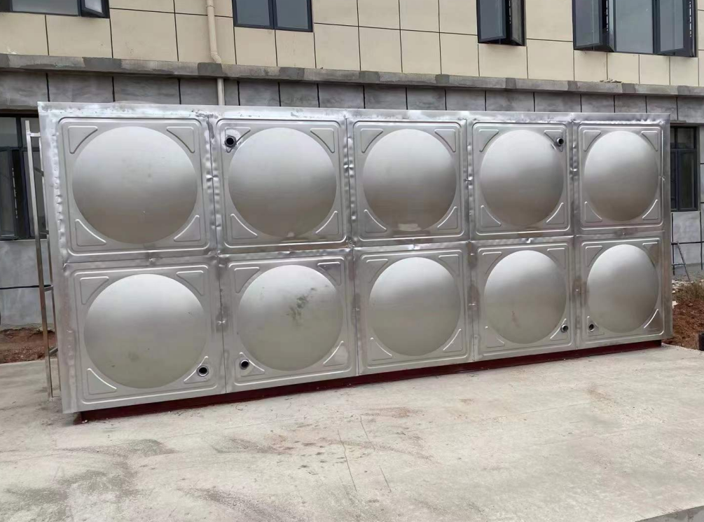 荆州不锈钢保温水箱的分类和特点